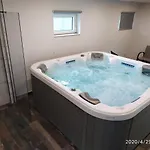 Laura * バラトンレッレ